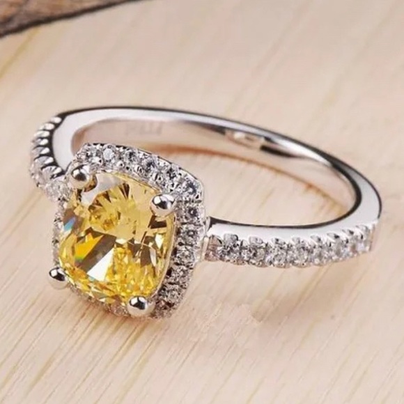 ✨Stunning Citrine Halo Ring✨ - Picture 5 of 16